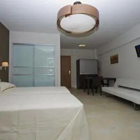 Lejlighedshotel Cosmos 3*