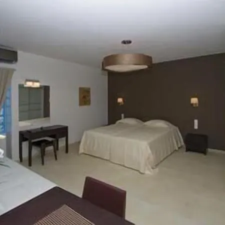 Hotel de apartamente Cosmos 3*