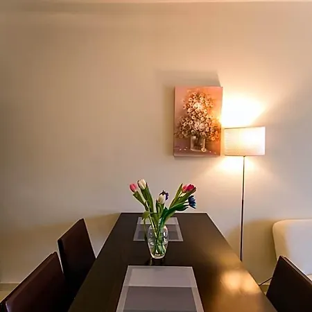 Hotel de apartamente Cosmos 3*