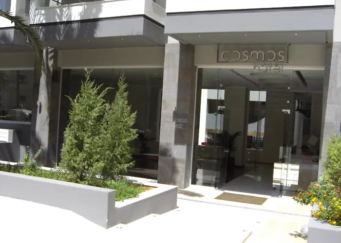 Cosmos Apartmanhotel 3*